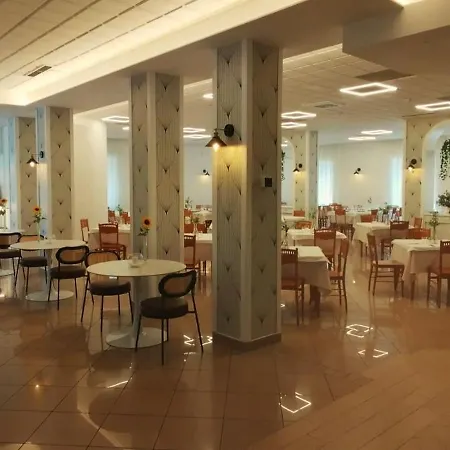 מלון Colonne 3*