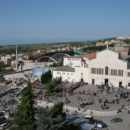 Colonne 3* Сан-Джованни-Ротондо