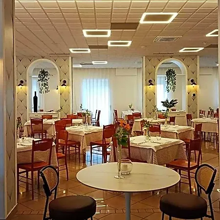 Hotel Colonne 3*