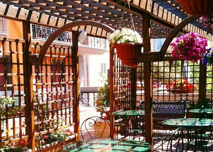 Colonne Hotel 3*